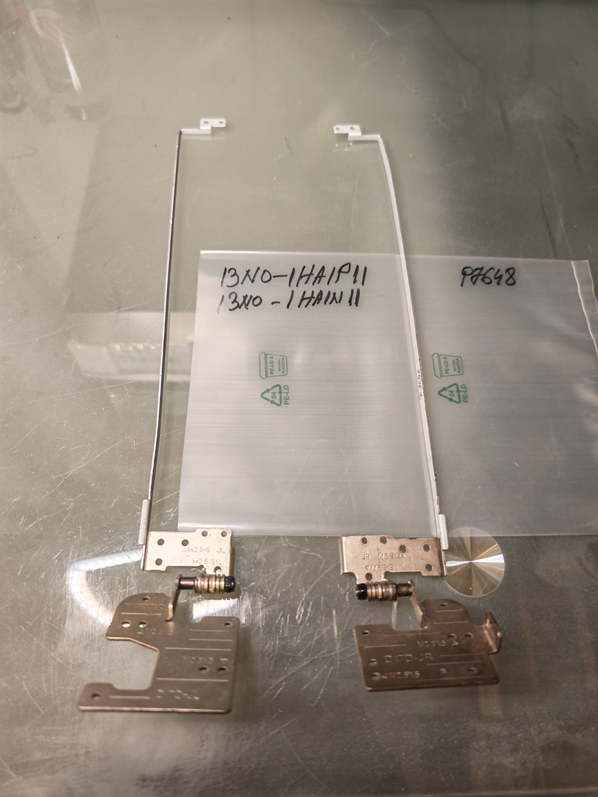 MEDION P7648 HINGES HINGES 13N0-1HA1P11 13N0-1HA1N11 #