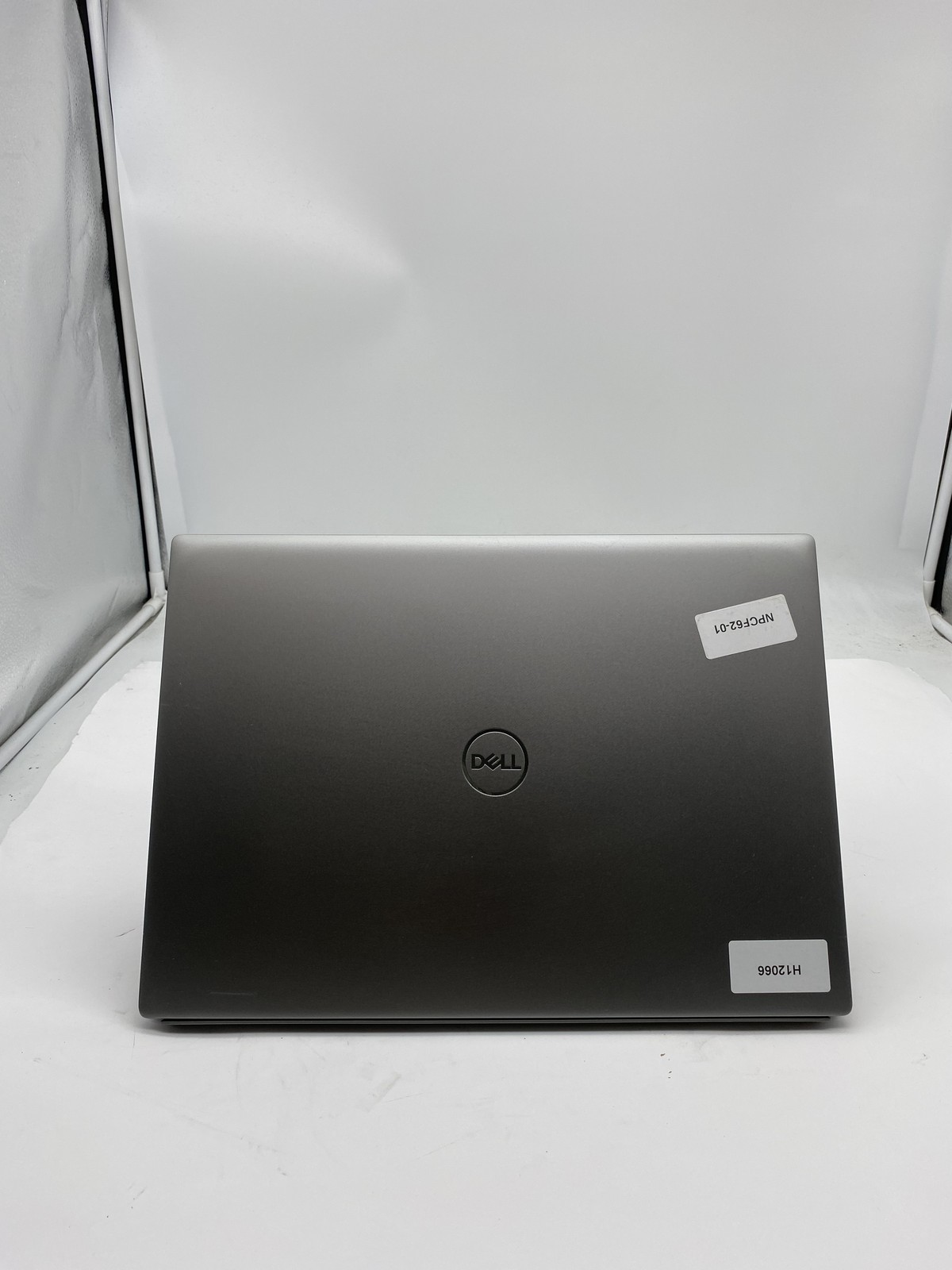 Dell Vostro 5620 Laptop Intel Core i5 1240P 1.7GHz 16GB RAM 256GB SSD W11P