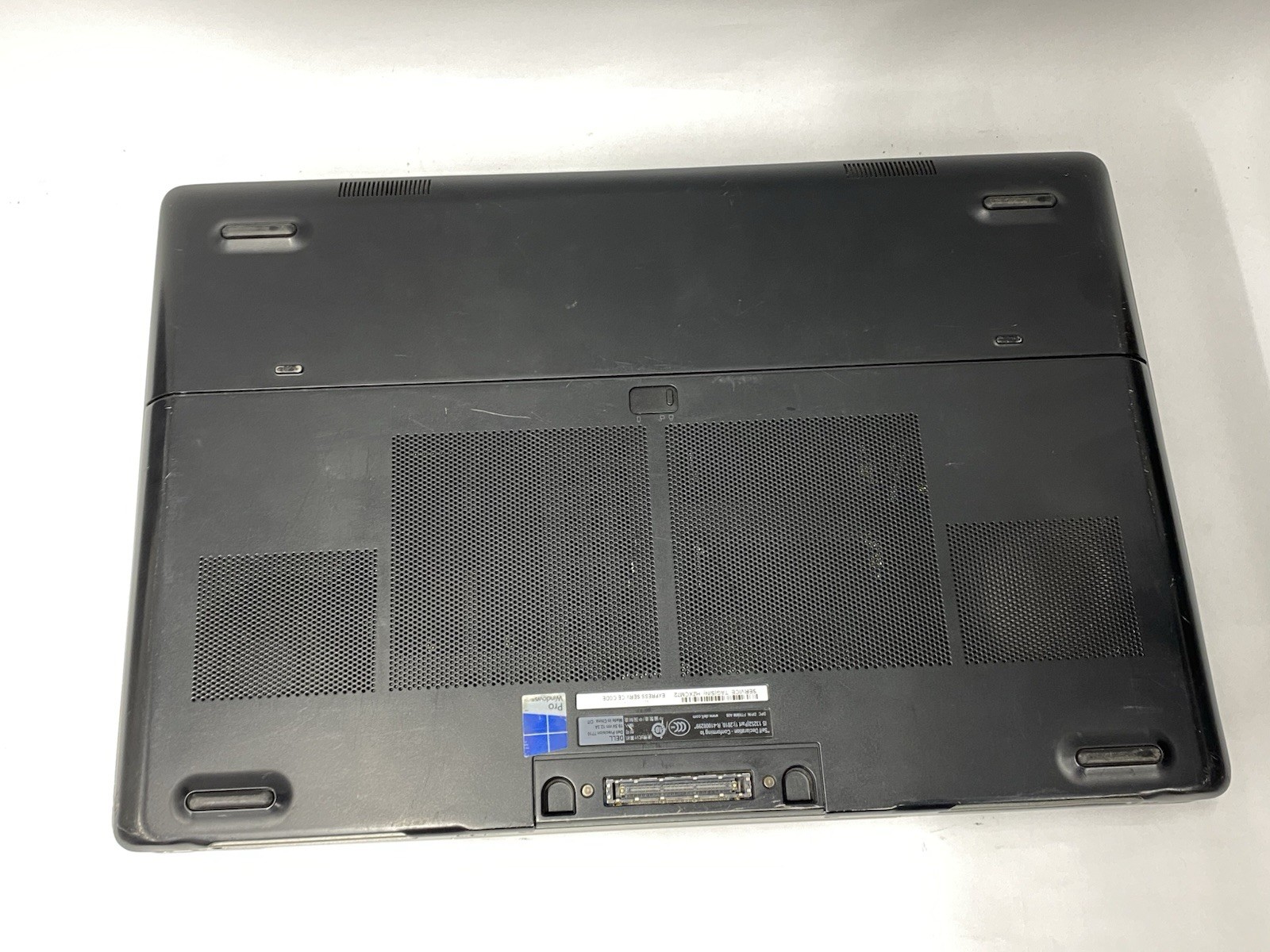 Lot of (2) Dell Precision 7710 – FHD – i7-6820hq – No RAM/SSD/OS – READ