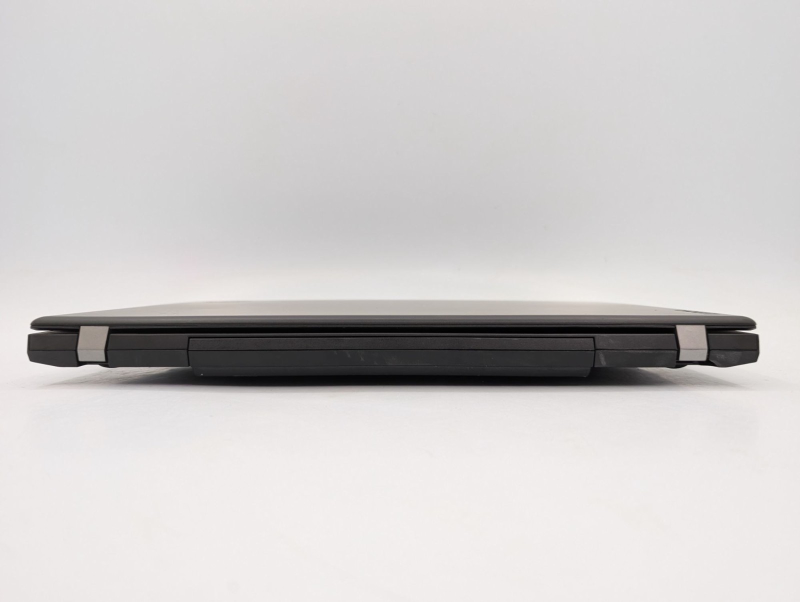 Lenovo ThinkPad E570 15.6″ Intel i5-7200U 16GB RAM 1TB HDD 256GB SSD Win 11 Pro