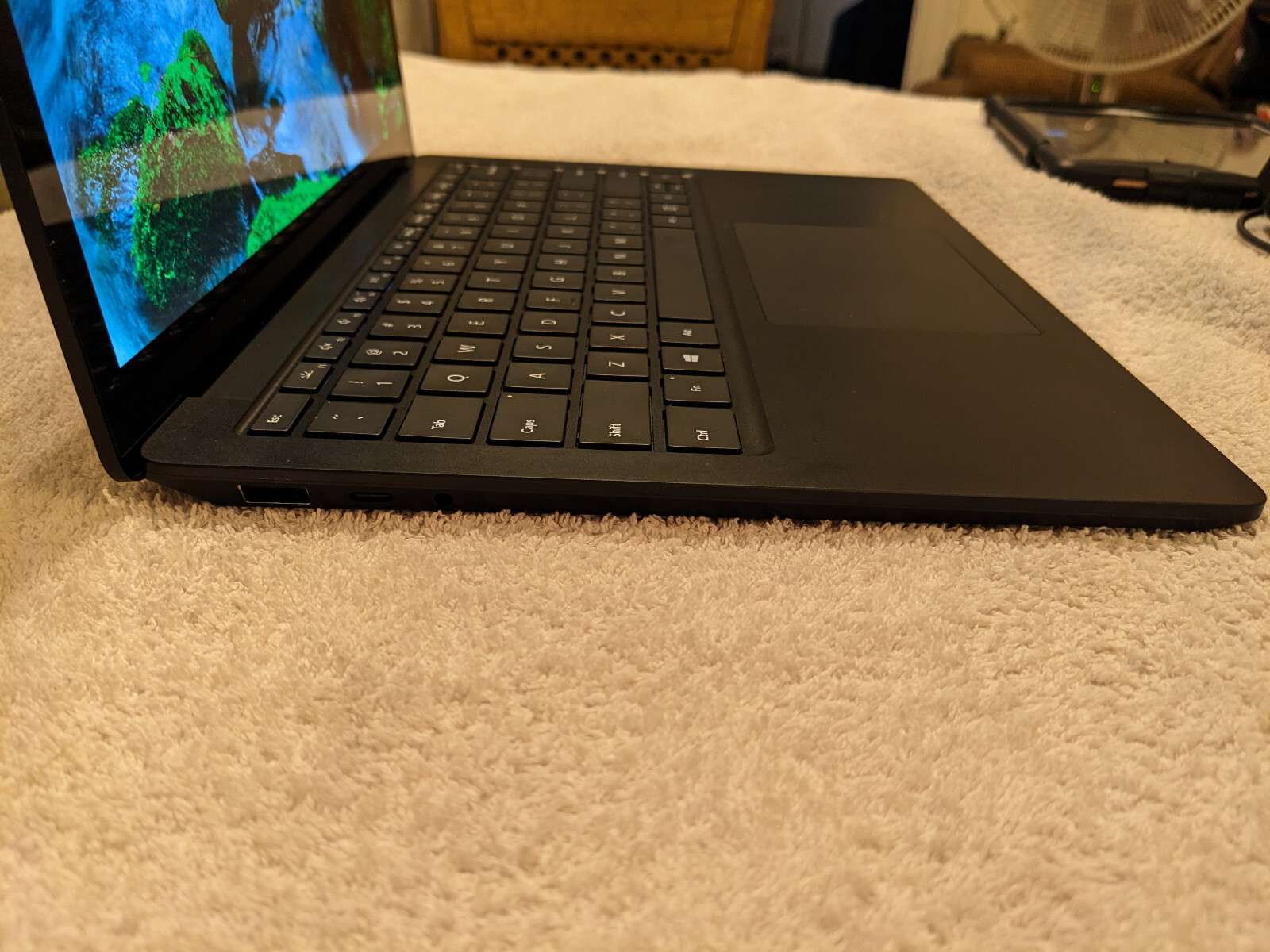 Microsoft Surface Laptop 4 13.5″ Touchscreen i5-1135G7 8GB RAM 512GB SSD