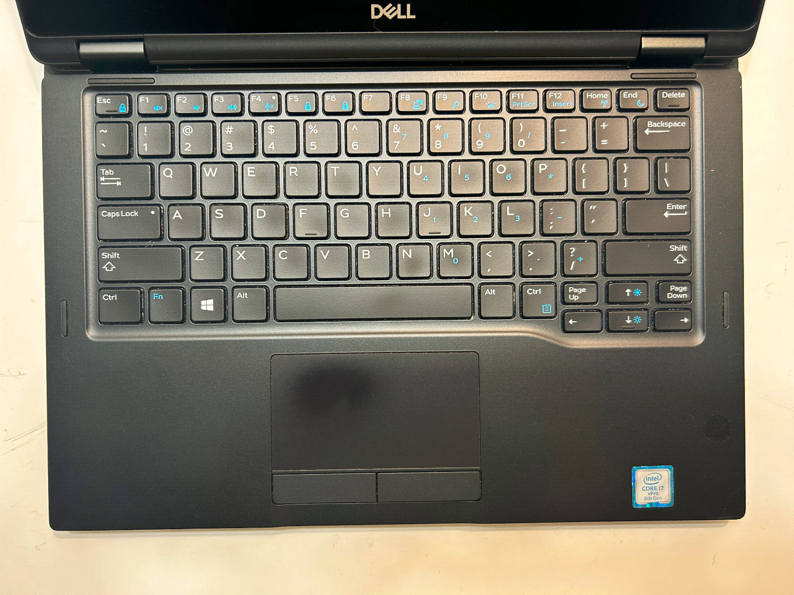 COMPLETE Dell Latitude 7390 2-in-1 – 13.3″ i7-8650U 1.9GHz 16GB 512GB MA15-47