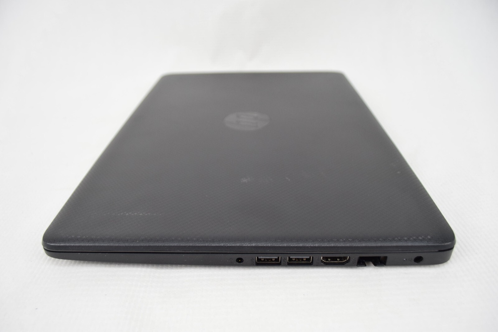 HP 14-cm0020nr AMD A4-9125 Radeon 3 4 Core 2.3 GHz 4GB Ram Laptop