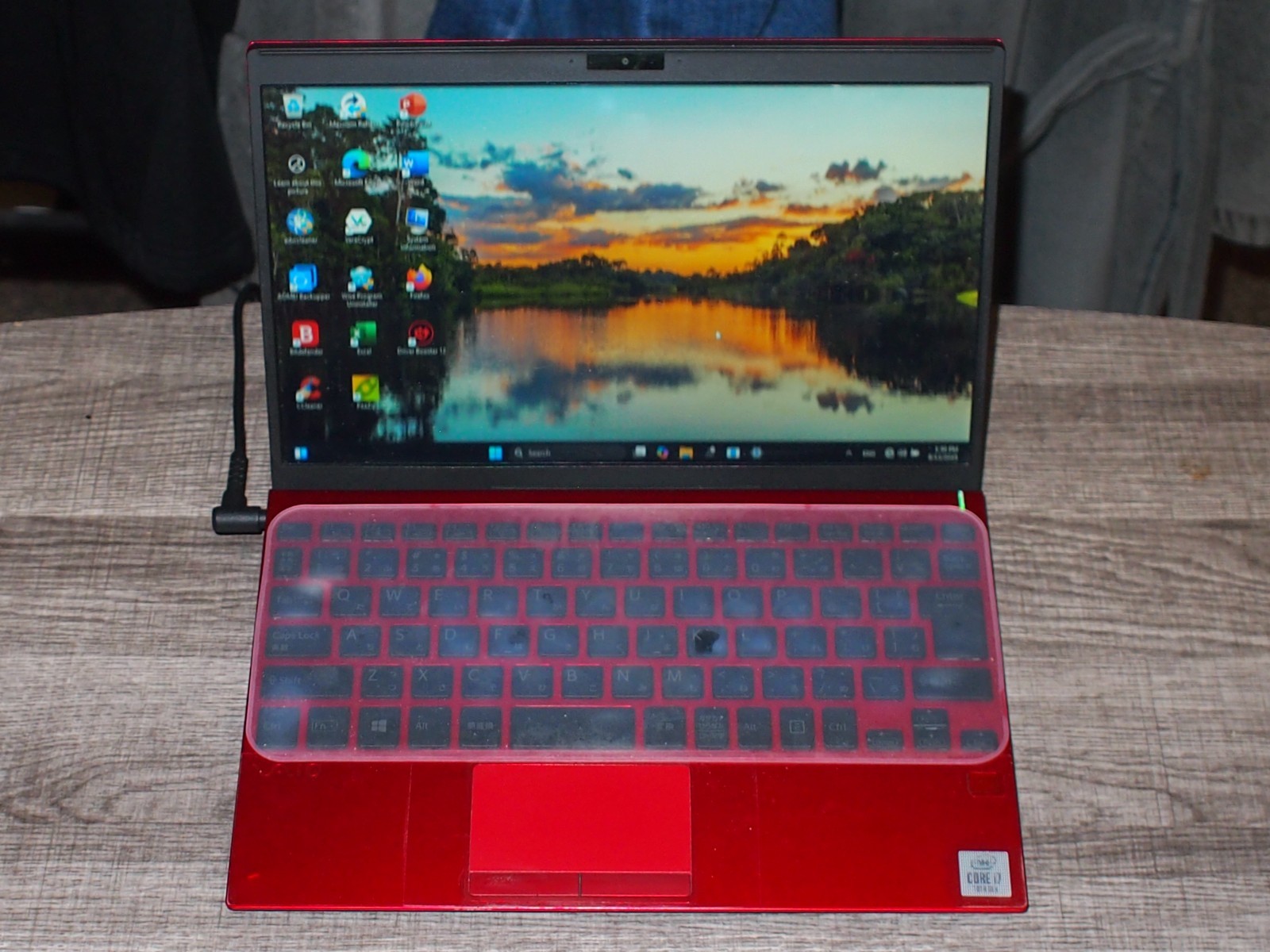 Vaio SX12 Red Edition 10th gen Corei7 16GB/512GB Office Pro+ 2021 Win11 64bit