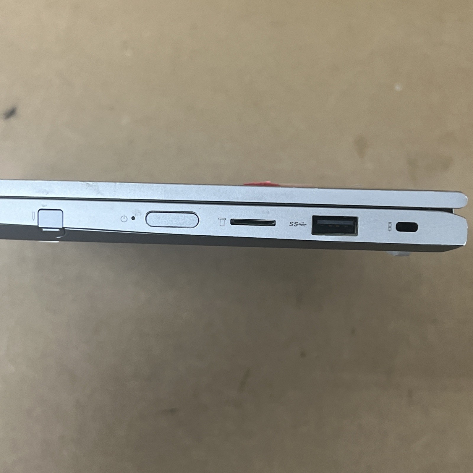Lenovo ThinkBook 14s Yoga G2 IAP 2-in-1 i5-1235U 16gb Ram 256gb – Fair *Read*