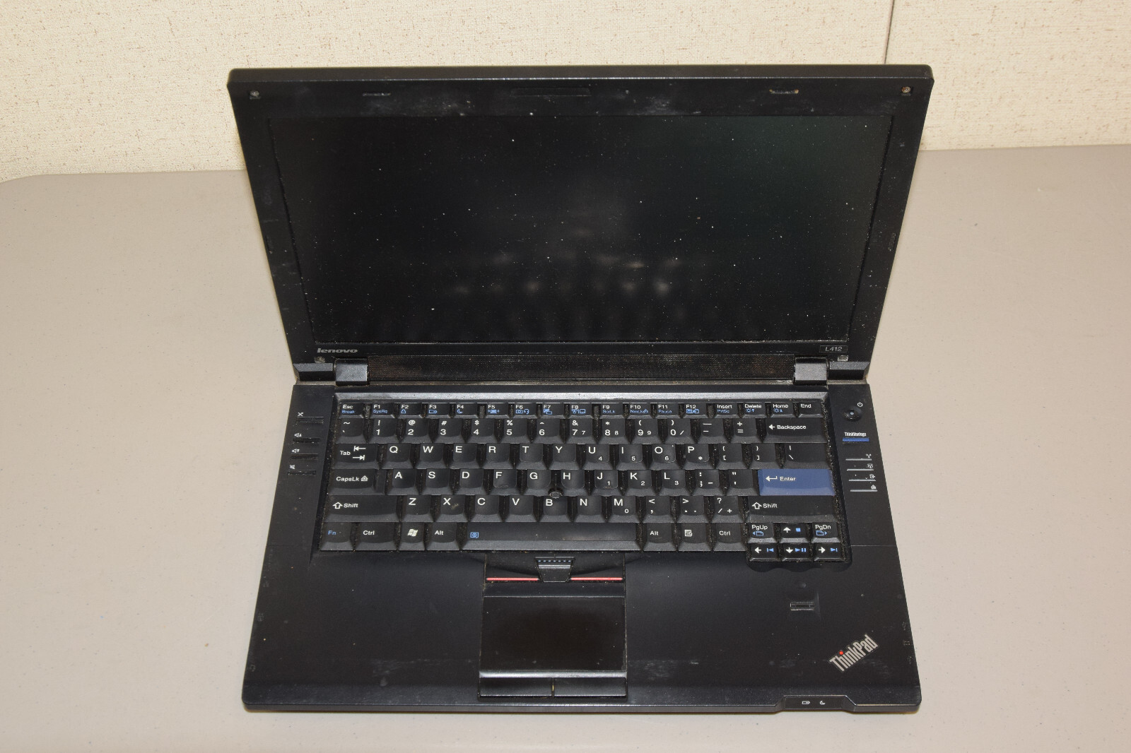 Dead Junk Lenovo Thinkpad L412 0553-W2K 14″ Laptop Incomplete AS IS