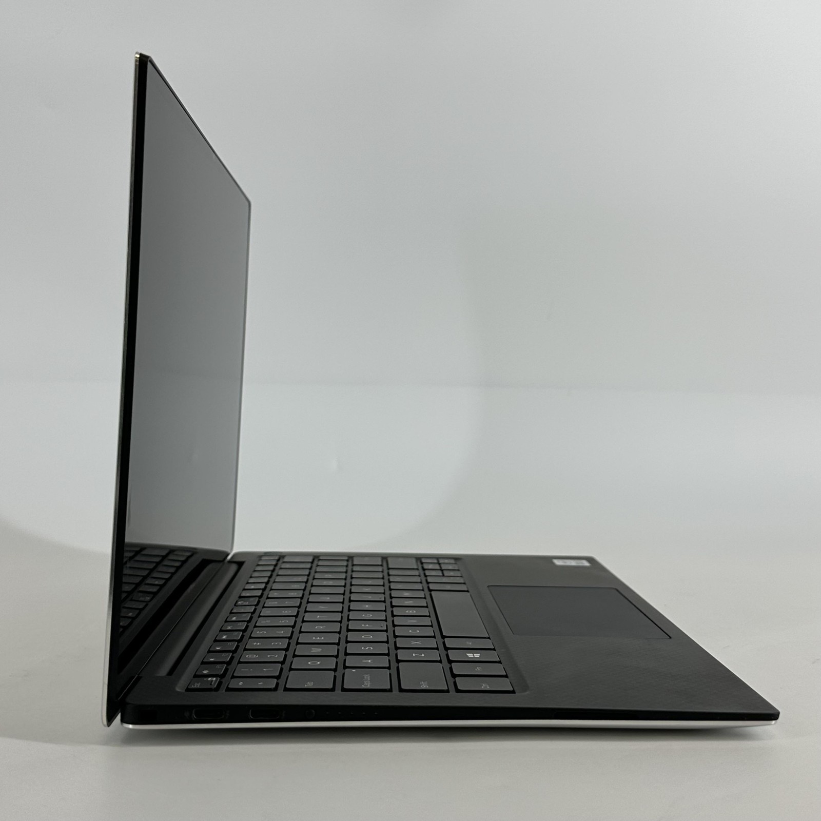 Dell XPS 13 7390 Silver FHD TOUCH i5-10210U 1.60GHz 8GB 256GB SSD Very Good