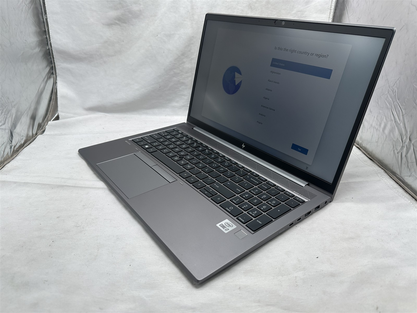 HP ZBook Firefly 15 G7 Mobile WS Intel i7-10510U 16GB RAM 512GB NVMe Windows 11