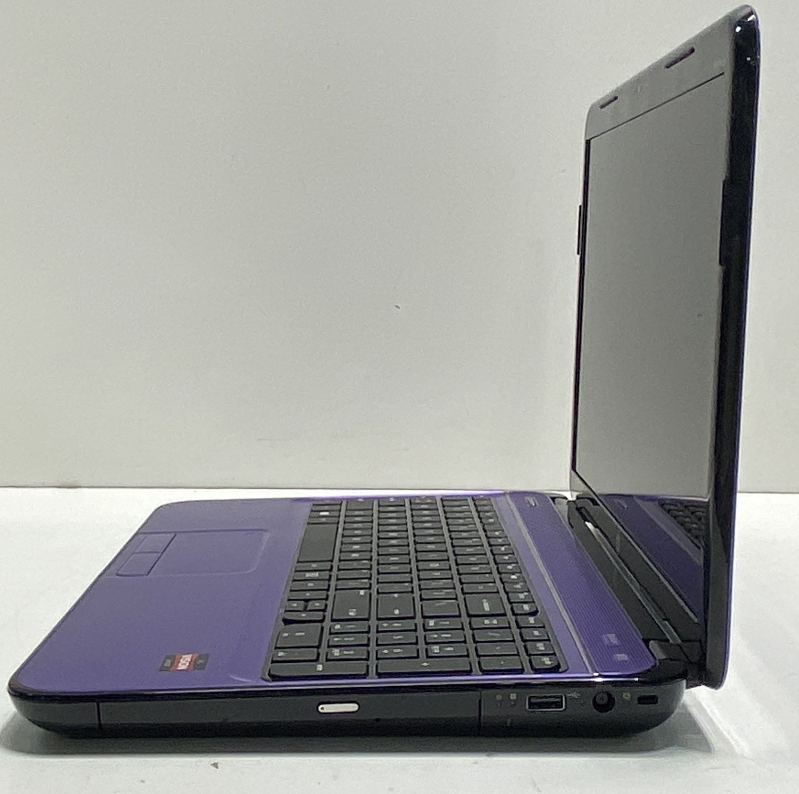 HP Pavilion G6 15.6″ Laptop Purple No Hard Drive No OS Powers On