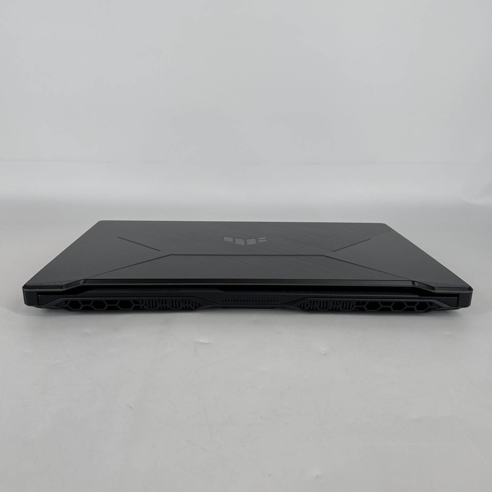 Asus TUF F17 17.3 FHD i5-11400H 2.70GHz 8GB 512GB SSD NVIDIA RTX 2050 Very Good
