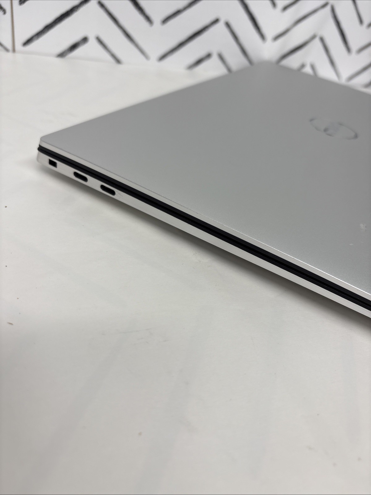 Dell XPS 15 9500 Core I7-10750H 2.60ghz 16GB Ram 500GB Win 11 Pro