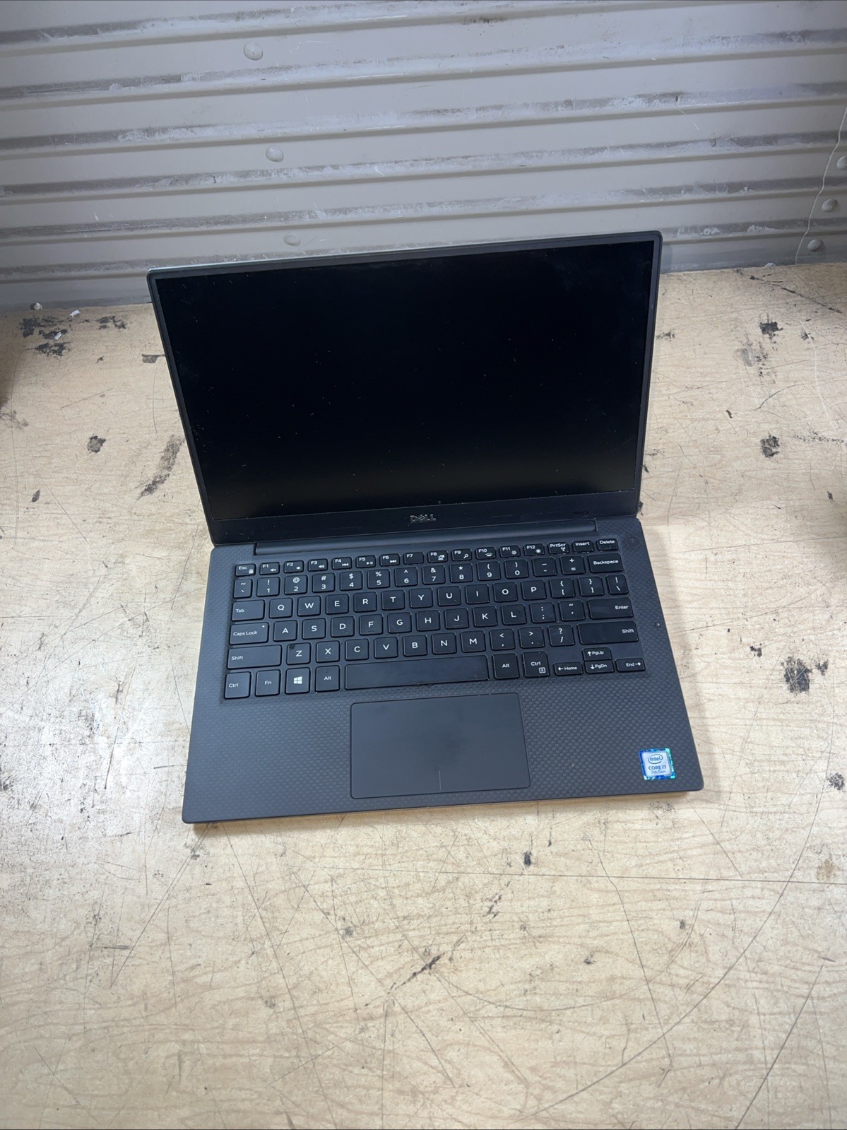 DELL XPS 13 9360 INTEL CORE I7-7560U 2.40GHZ 8GB RAM **NO HD/ NO CADDIE/ NO OS