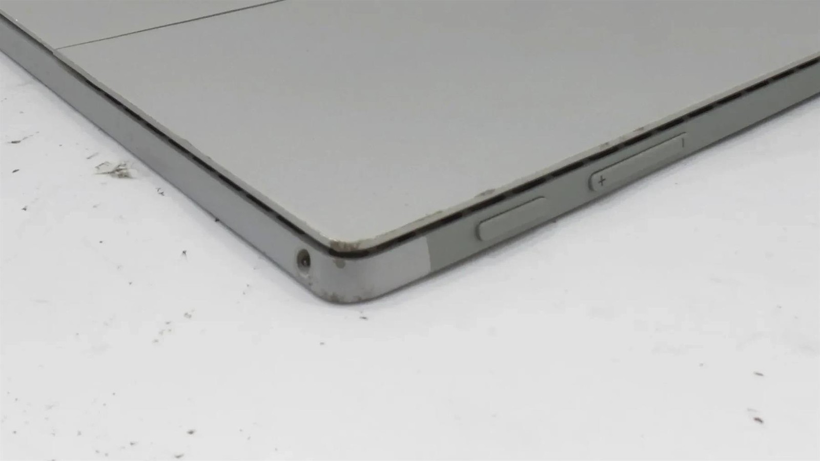 Microsoft Surface Pro 7 1866 Core i5-1035G4 1.1GHz 8GB 128GB – cracked digitizer
