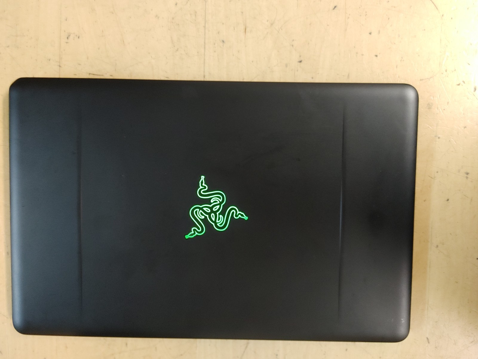 Razer RZ09-0168 Core i7-6500U@2.59GHz,8GB RAM , 512GB SSD , WIN 10