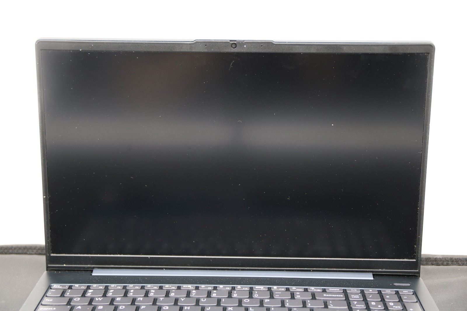 Lenovo IdeaPad 5 15ABA7 15.6″ – AMD Ryzen 5 5000 Series – No Power, For Parts