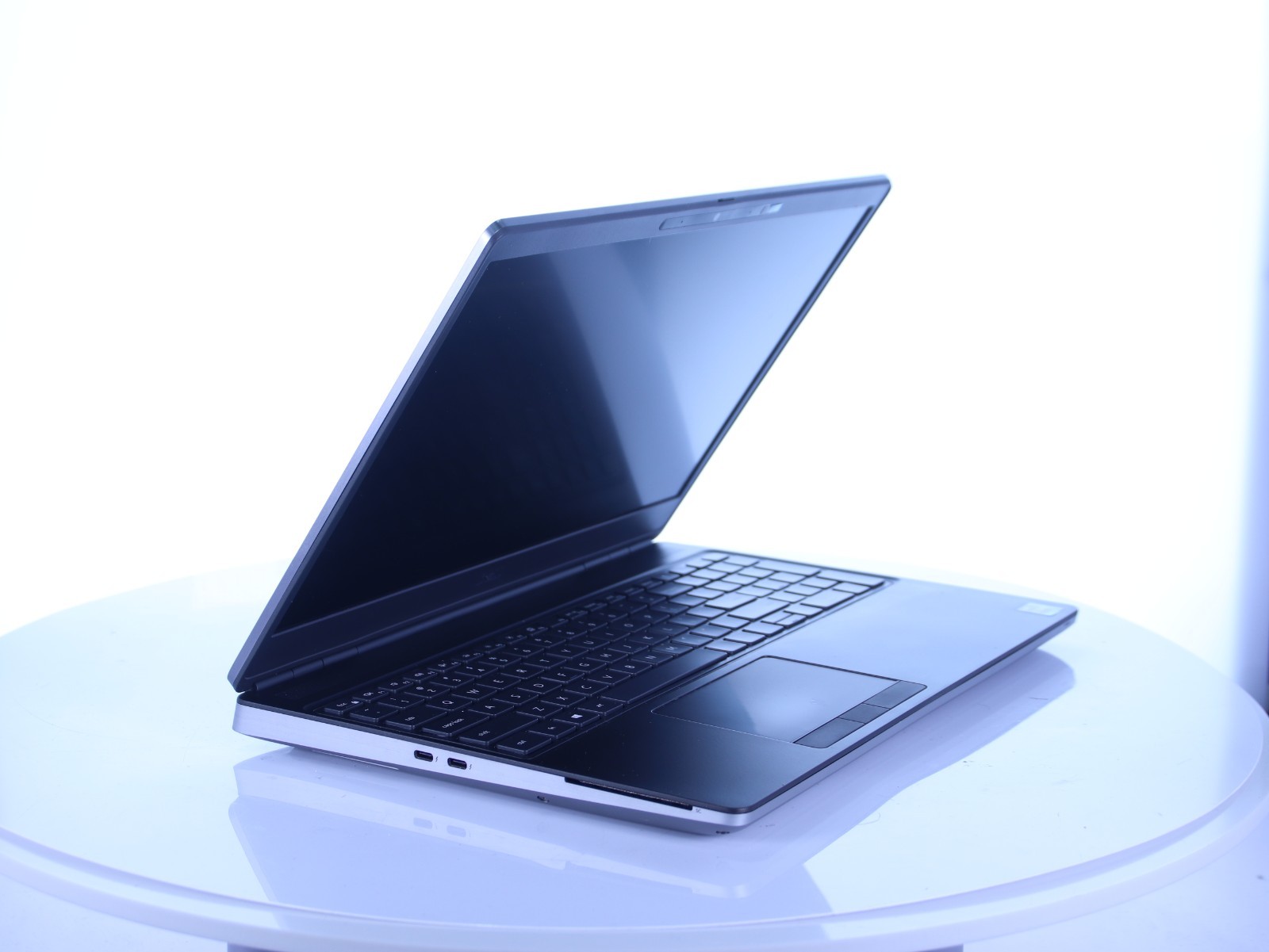 Dell Precision 7560 Core i7-11800H 32GB RAM 512GB NVMe Nvidia T1200 W11P