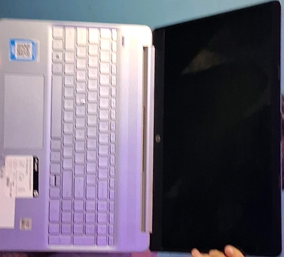 HP Pavilion 15.6″ Silver Laptop Intel Core i3 11th Gen 8GB RAM HDD