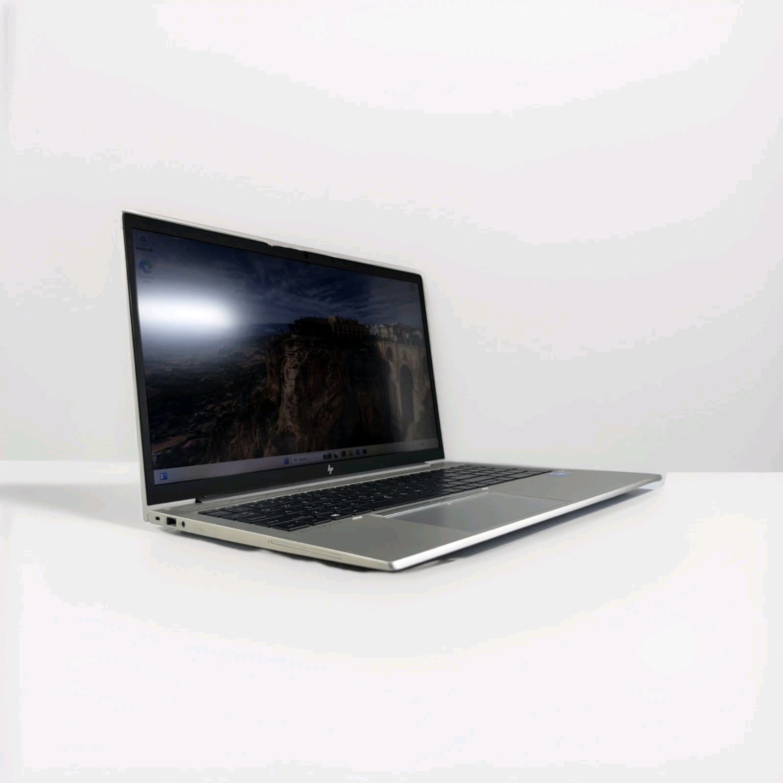 HP EliteBook 850 G8 15.6” Laptop Intel i5 16GB RAM 256GB SSD Windows 11