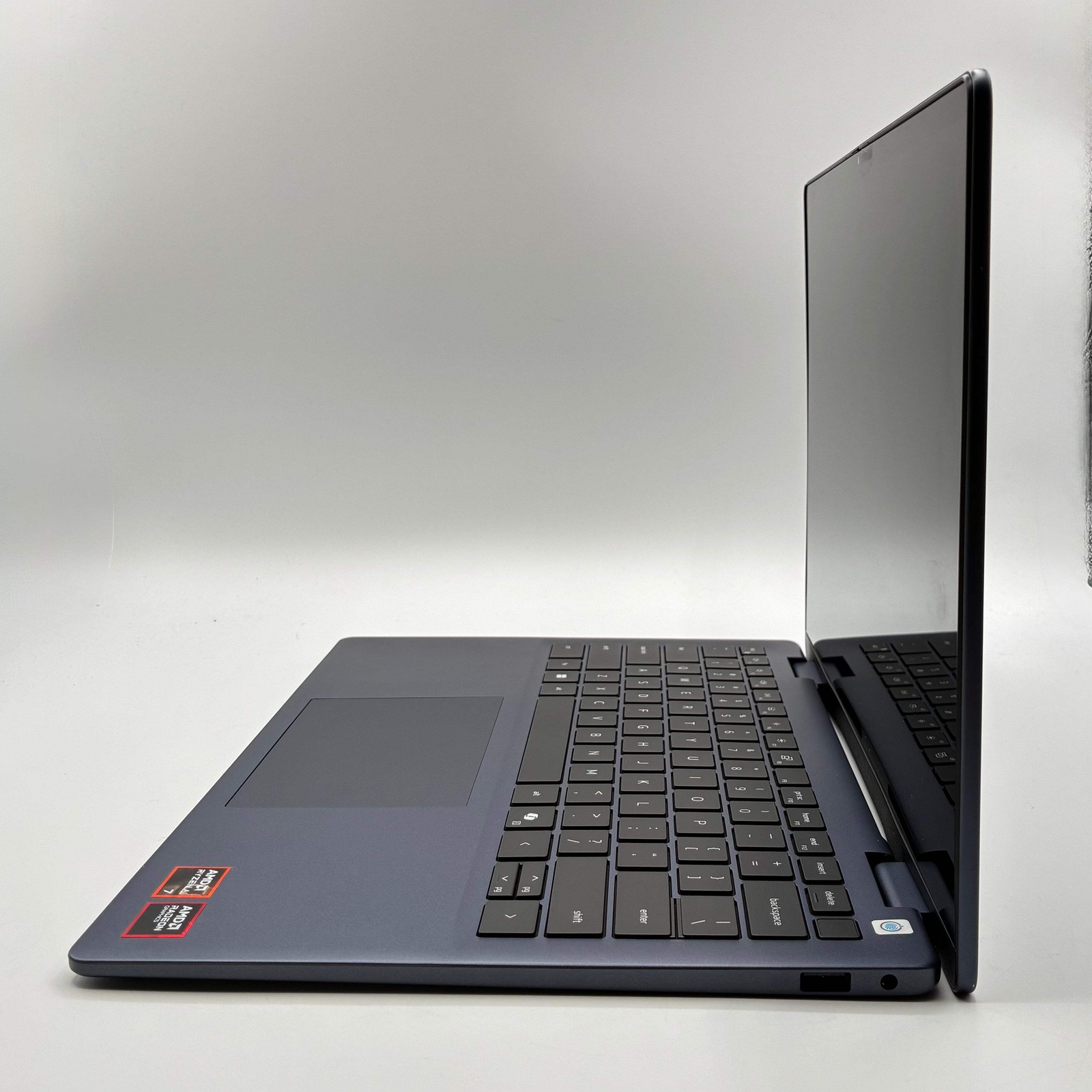 Dell 14 Plus 2 in 1 14in AMD Ryzen AI 7 16GB 1TB DB04255 Black BROKEN LCD