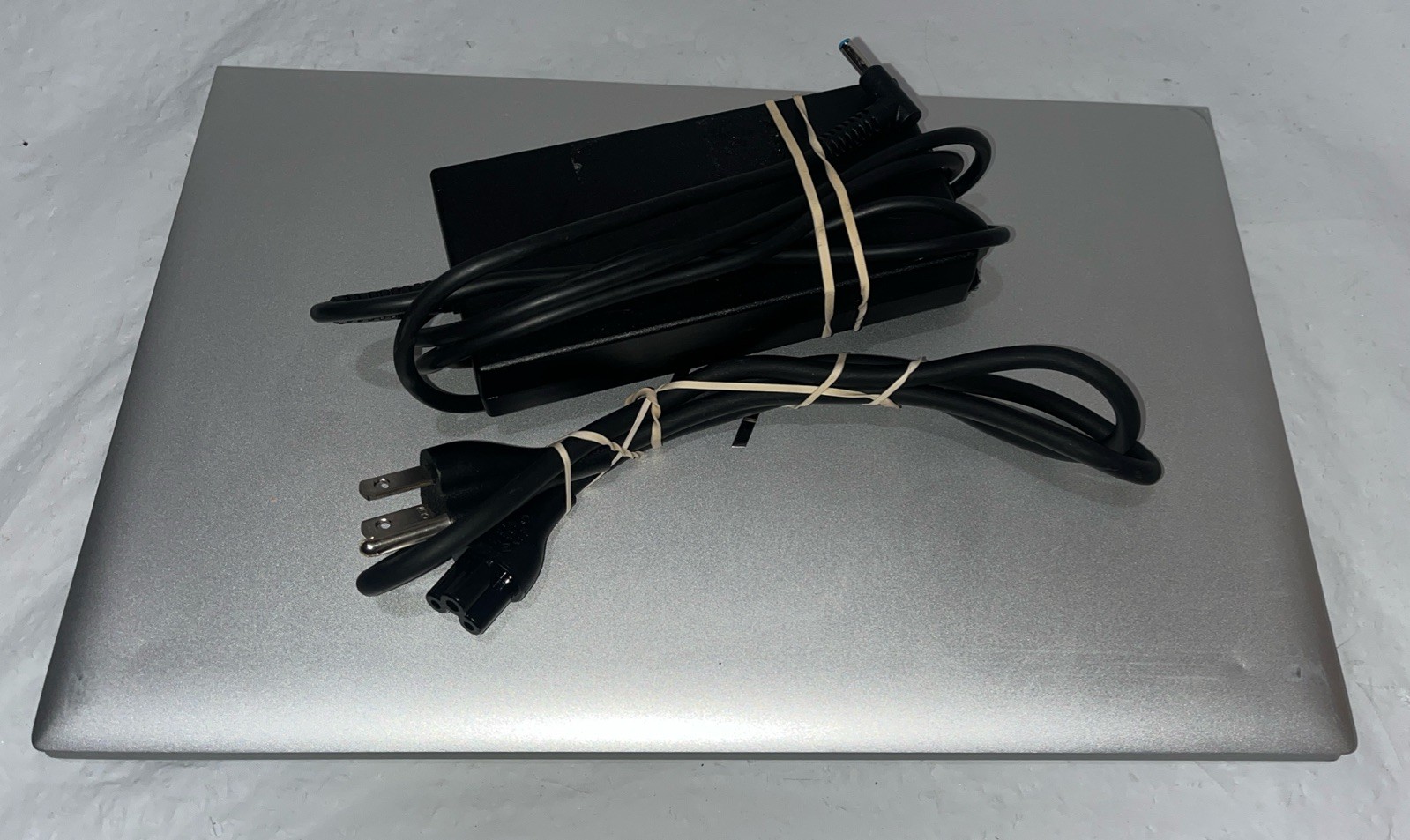 HP EliteBook 840 G8 14″ i5-1145G7@2.6GHz, 16GB RAM, 256GB M2, Win 11 Pro *READ*