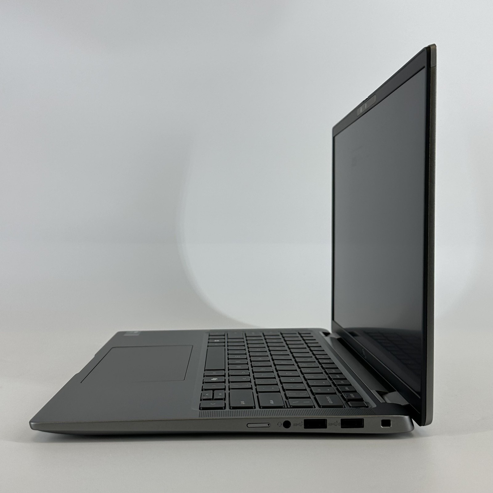 Dell Latitude 7450 14 Gray FHD+ 3.8 GHz Ultra 7 165H 32GB 512GB SSD HINGE SPLIT