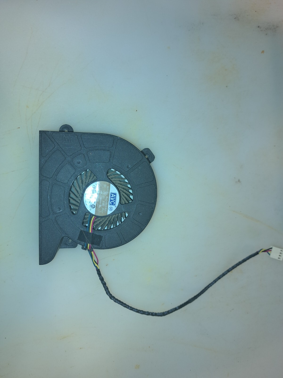 Cooling Fan Compatiblue w/ Inspiron 7570 7573 7580 (@)