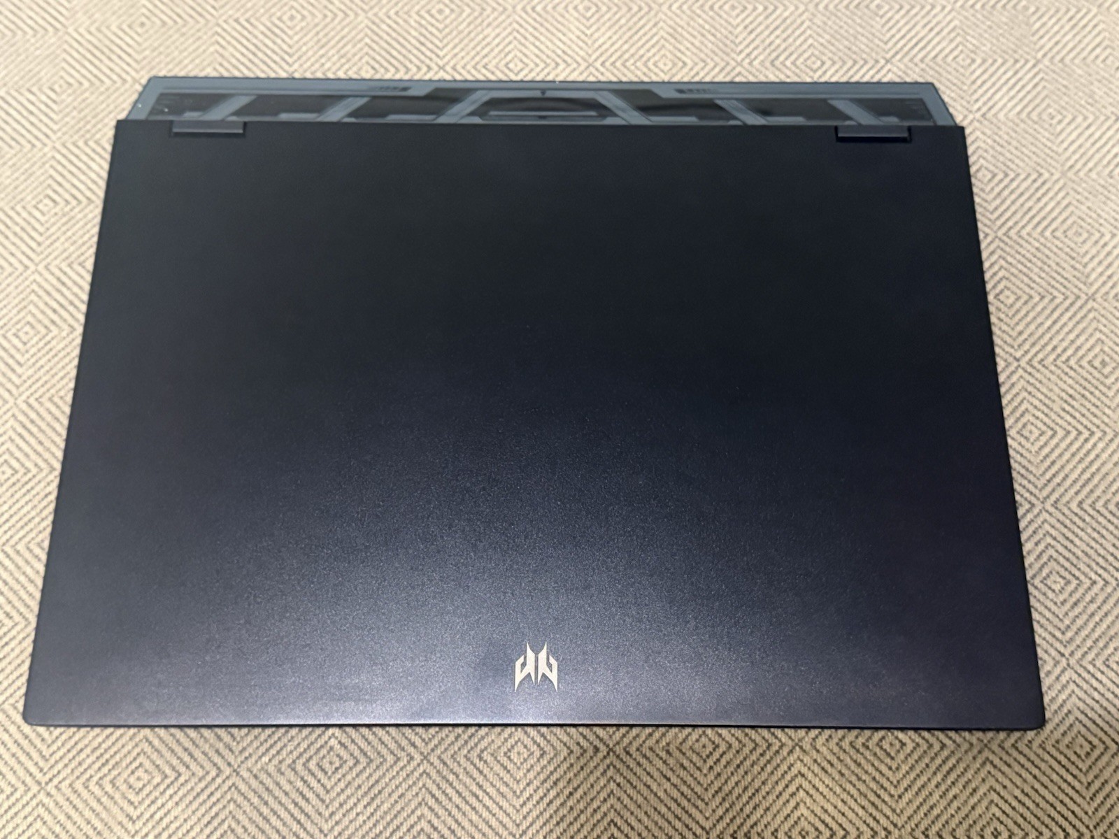 Acer predator Core I-7 13700HX RAtx 460 Laptop