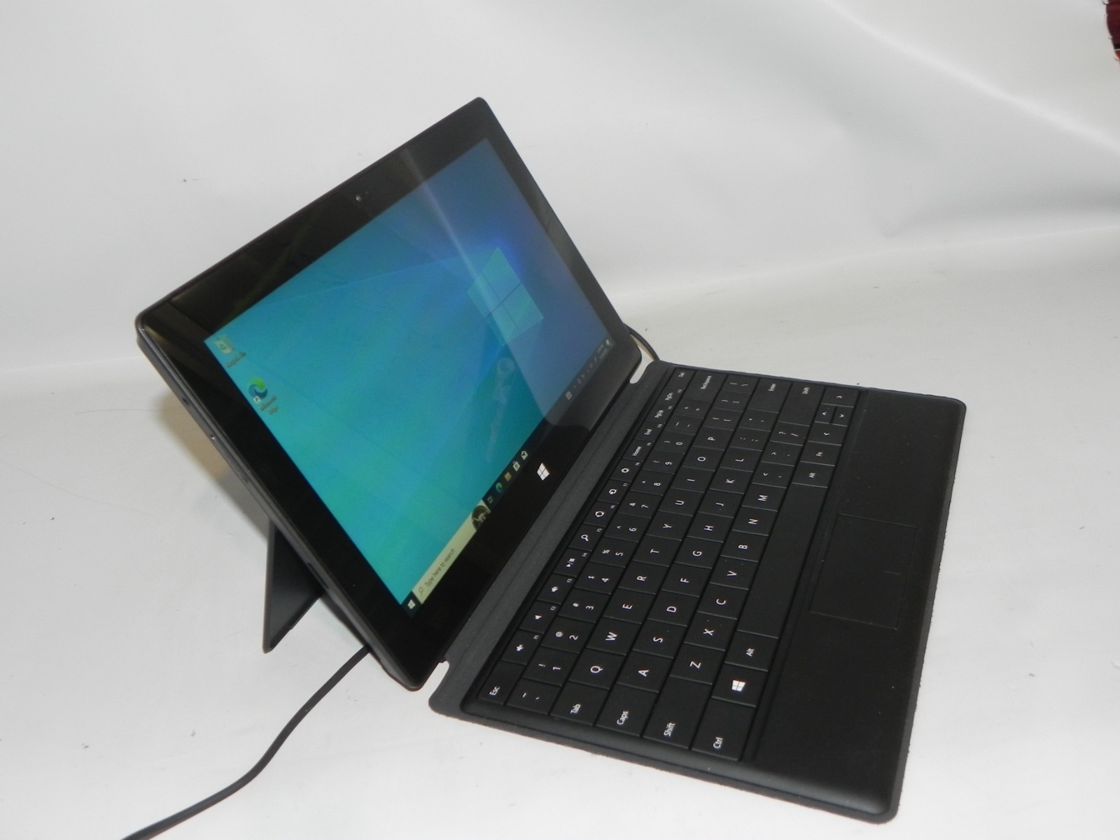Microsoft Surface Pro 1514 10.6″ Windows 10 Intel i5-3317u 1.7GHz 4GB 64SSD READ