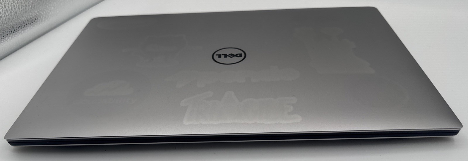 DELL PRECISION 5520 | XEON E3-1505M V6 | 1TB RAM 32GB Win 11 Pro – FAIR BATTERY