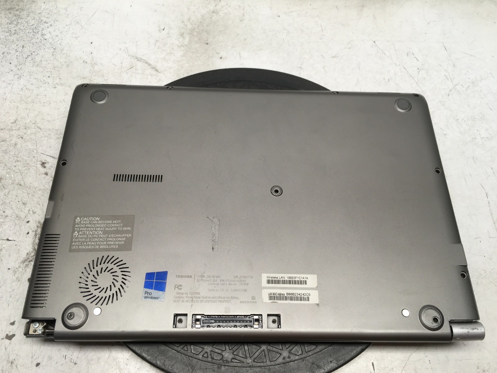 Toshiba Tecra Z40-B1420 Intel i7 vPro No RAM NO HDD
