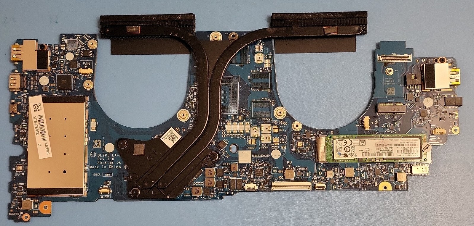 Lenovo Yoga 730-15IKB Core i5-8250U 1.60GHz, 8GB, 256GB, 15.6″ motherboard