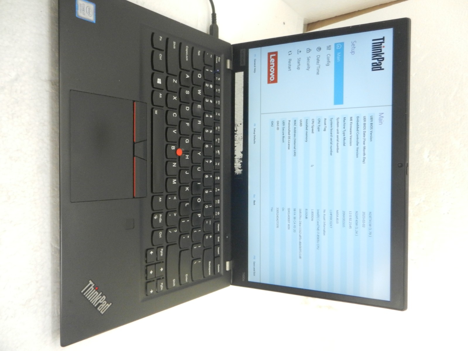 Lenovo ThinkPad T490s 14″ Core i7-8565U @ 1.8GHz 8GB RAM NO HDD/SSD NO OS Fair