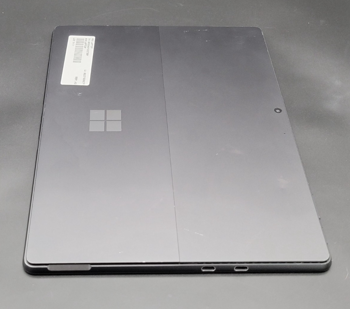 Microsoft Surface Pro 9 13″ i5-1235U 8GB RAM 256GB SSD 2038 Win11 Tablet