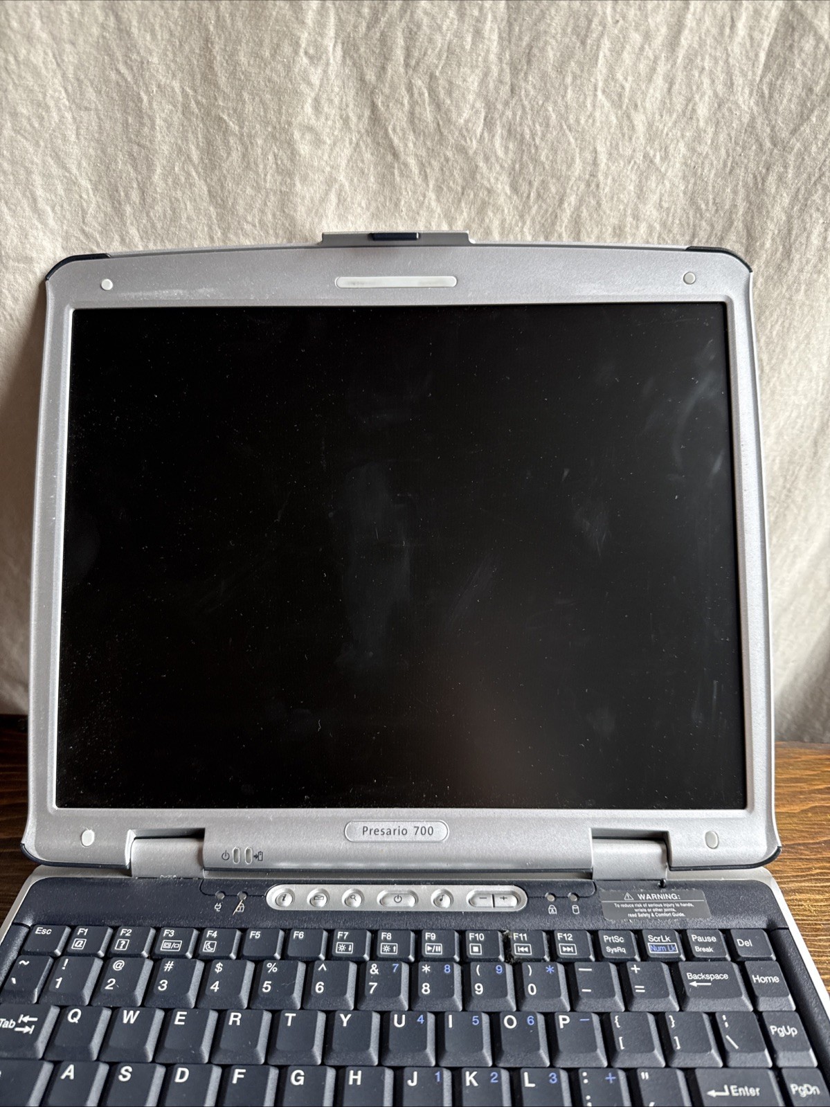 Retro Compaq Presario 700 Laptop Untested