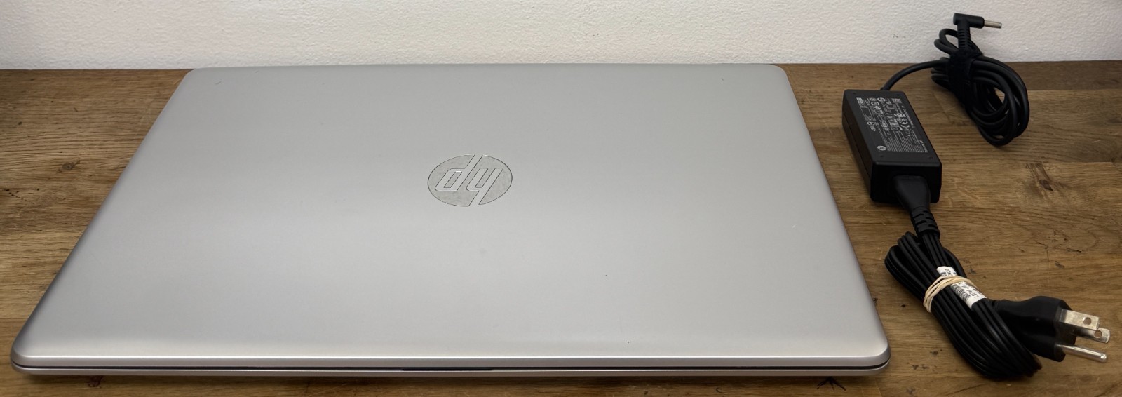 HP Laptop 17-by3065st 1.19 GHz Intel Core i5-1035G1 8GB Ram 120GB SSD Windows 10