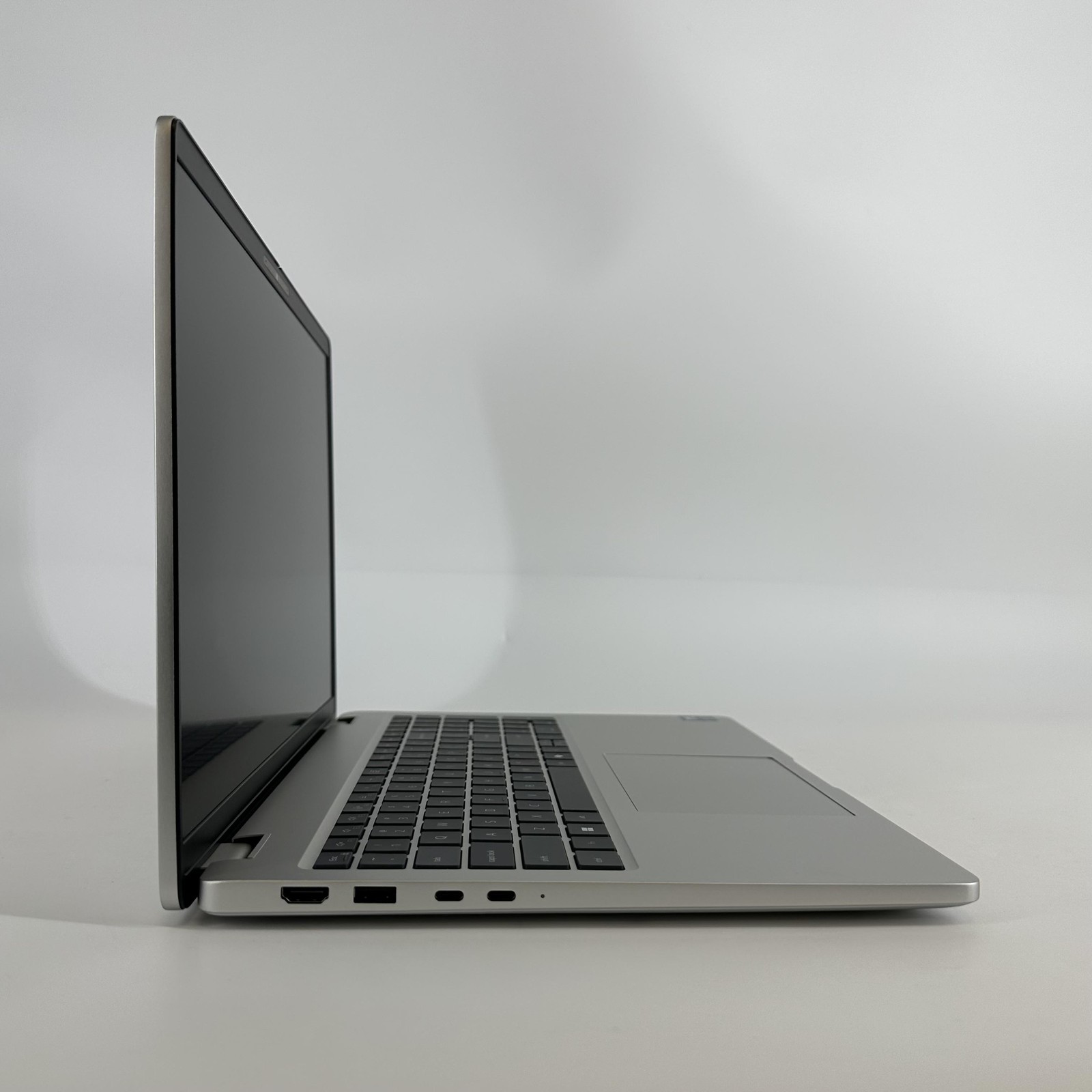 Dell Pro 16 Plus PB16250 FHD+ 2.2 GHz Ultra 7 266V 16GB 512GB SSD Excellent