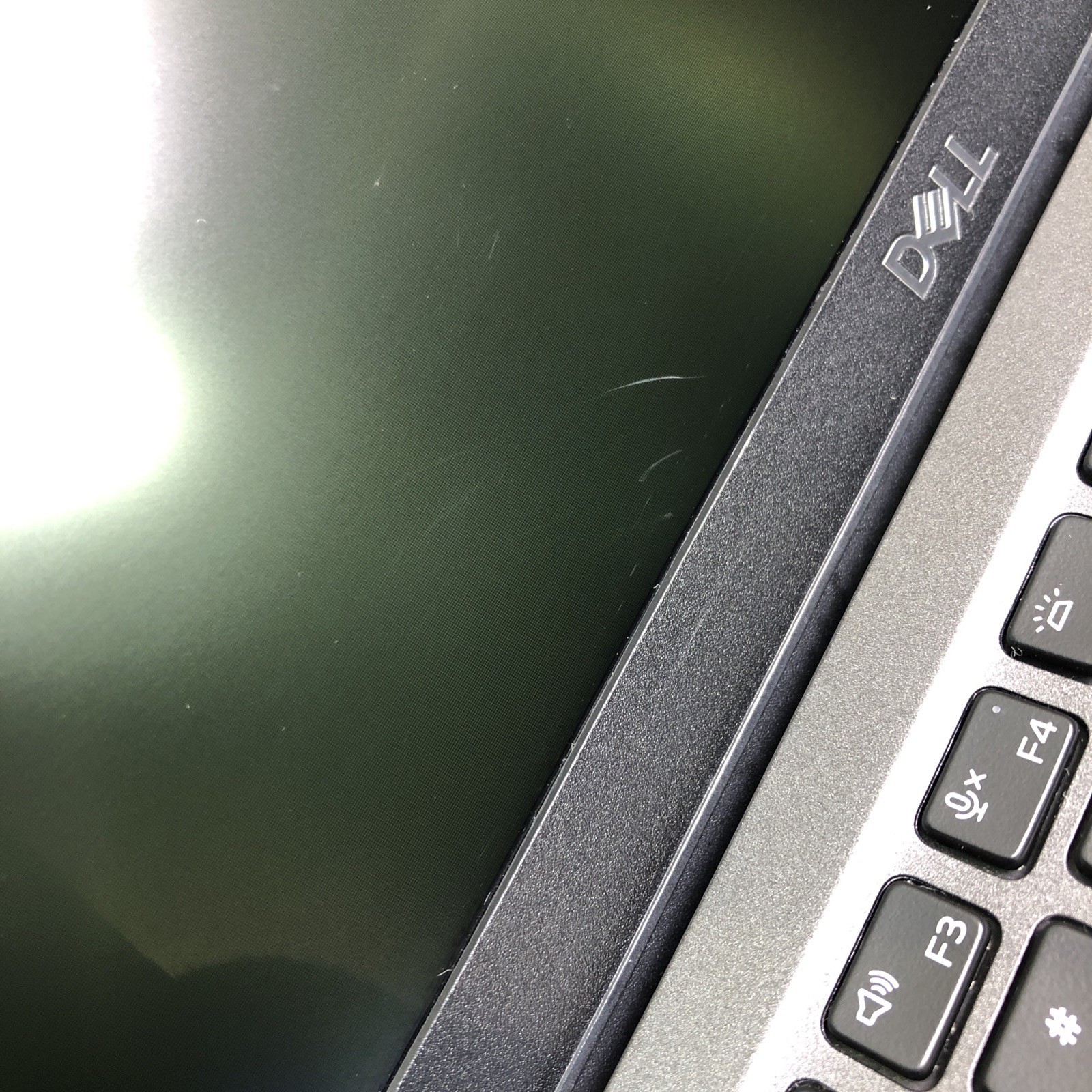 Dell Latitude 5400 14” Core i5-8350U 1.70GHz 256GB SSD 16GB RAM DDR4