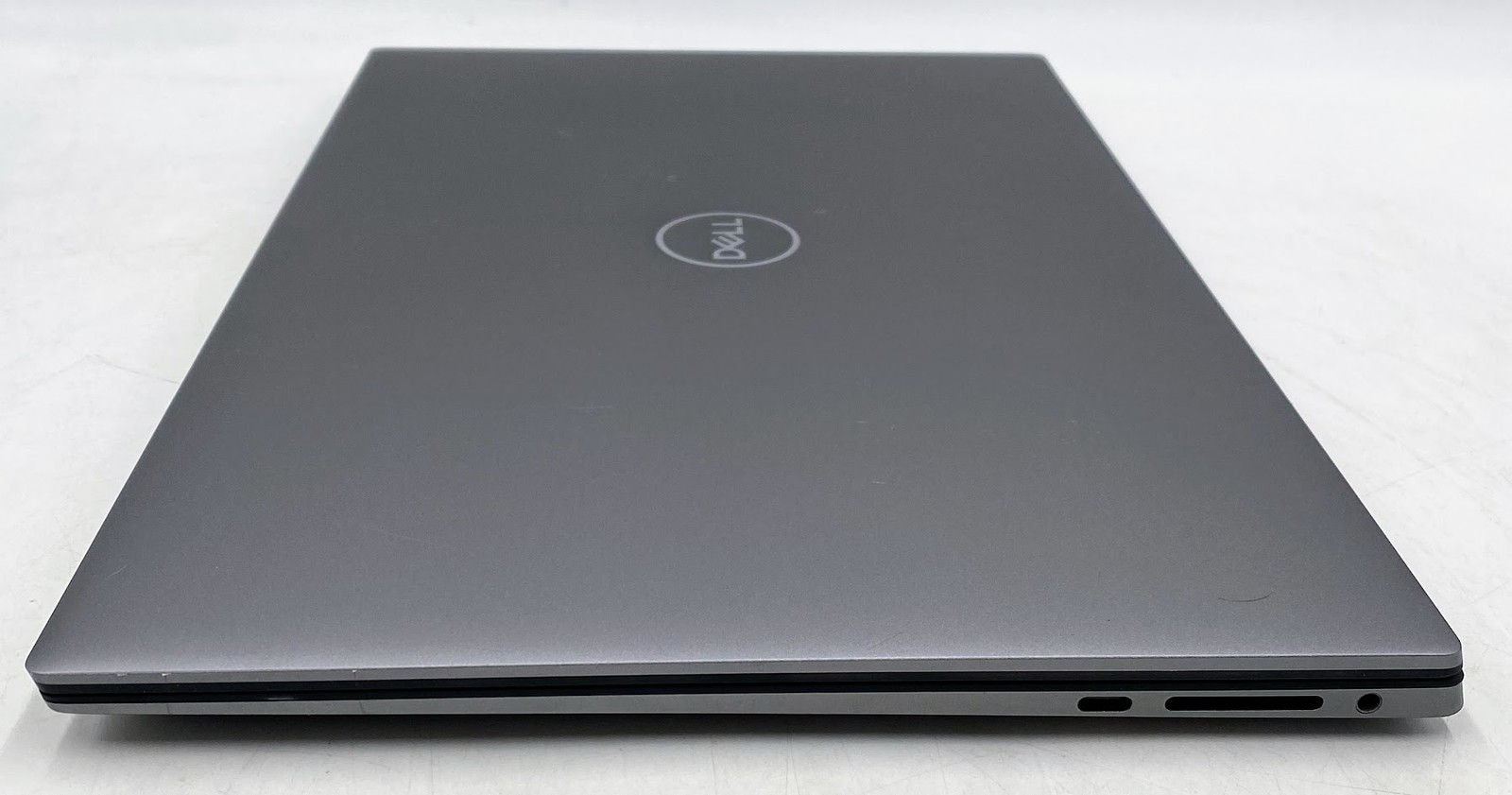 Dell Precision 5570 Laptop- 512GB SSD, 8GB DDR5 RAM, i7-12700H CPU, Win 11 Pro