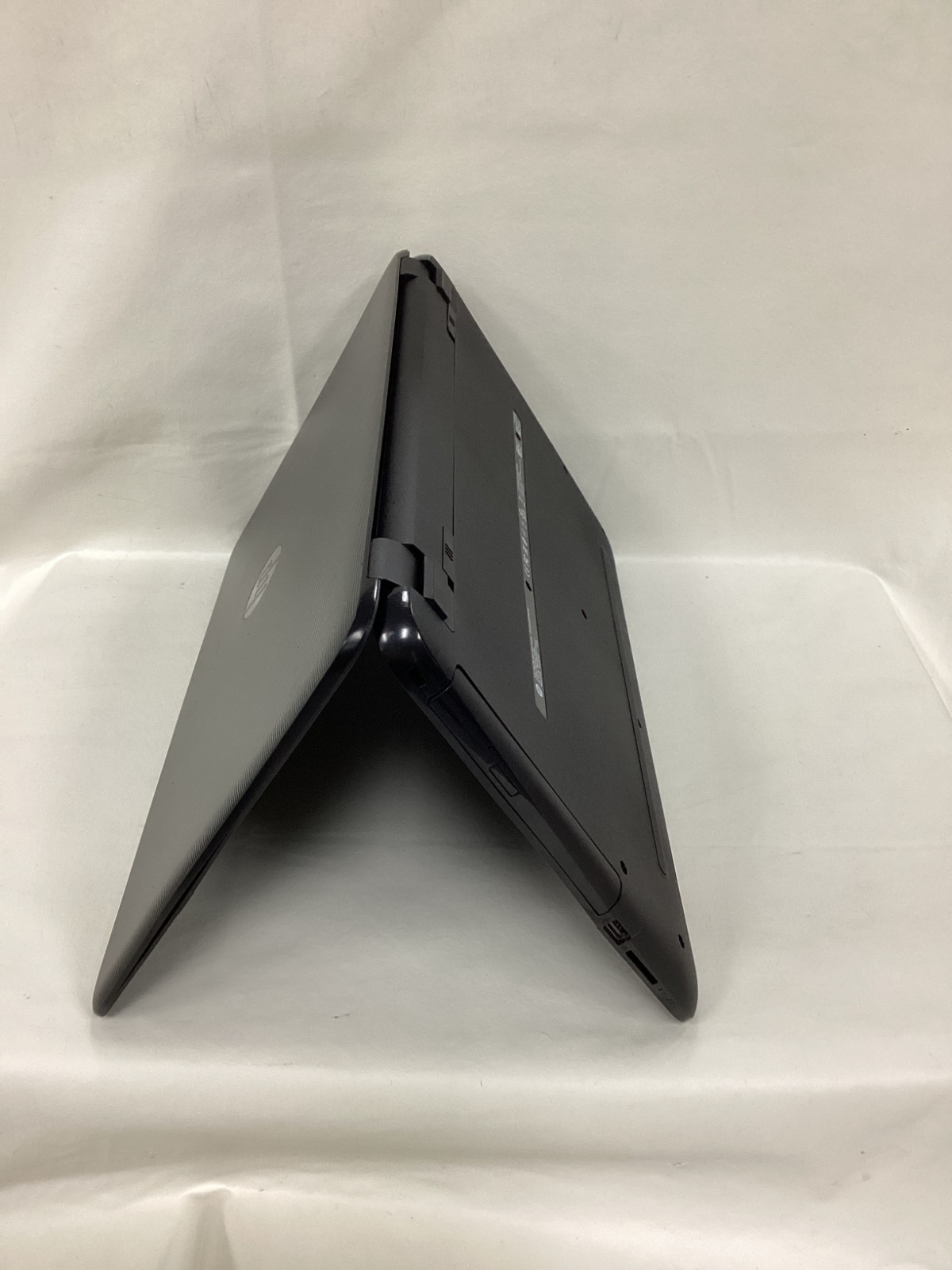 HP 15-ba015wm 15.6″ HD Laptop AMD E2-7110 8GB RAM 128GB SSD Battery NOT Charged