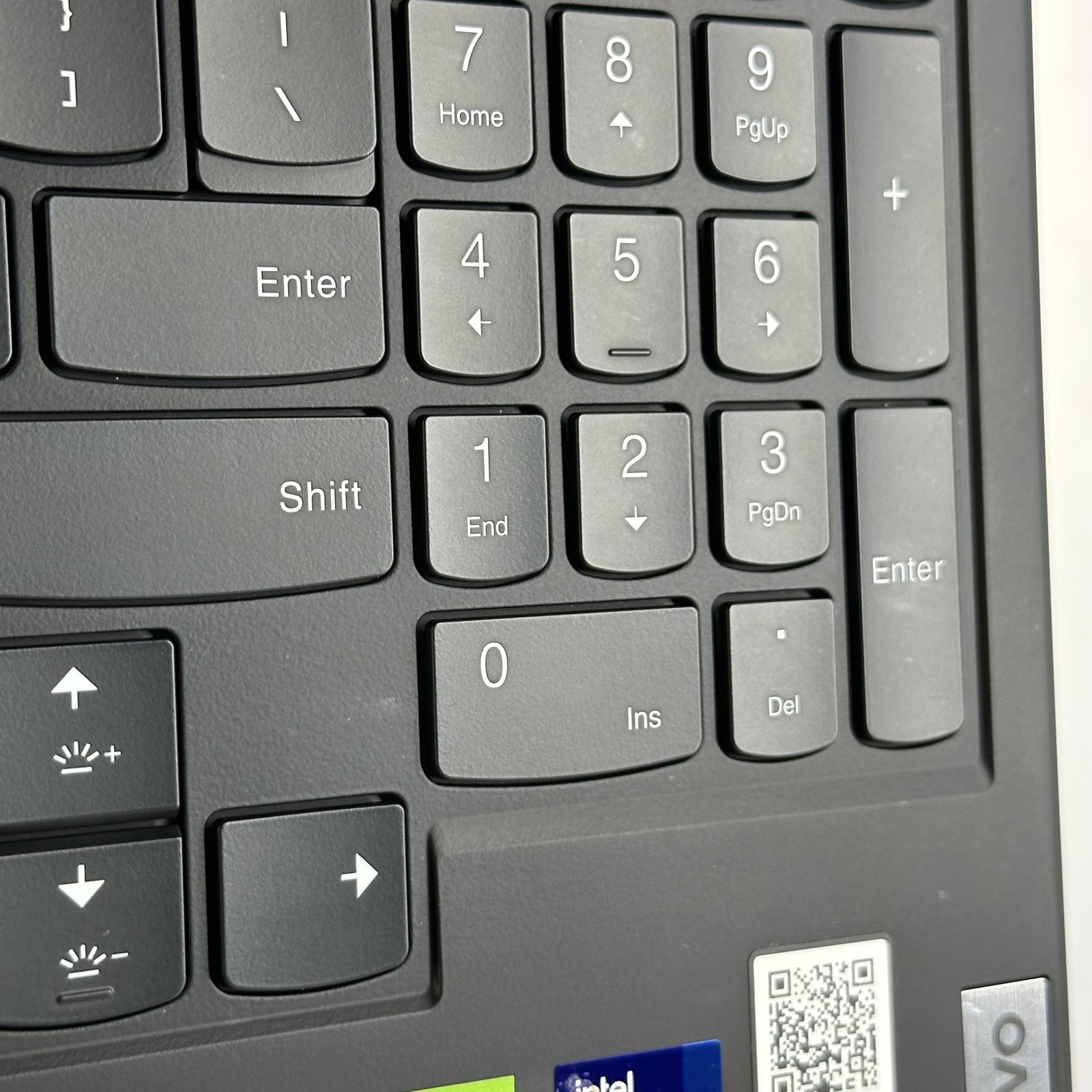 Lenovo Legion 9i Gen 9 16 165Hz QHD+ 2.2 GHz i9-14900HX 64GB 2TB SSD RTX 4080