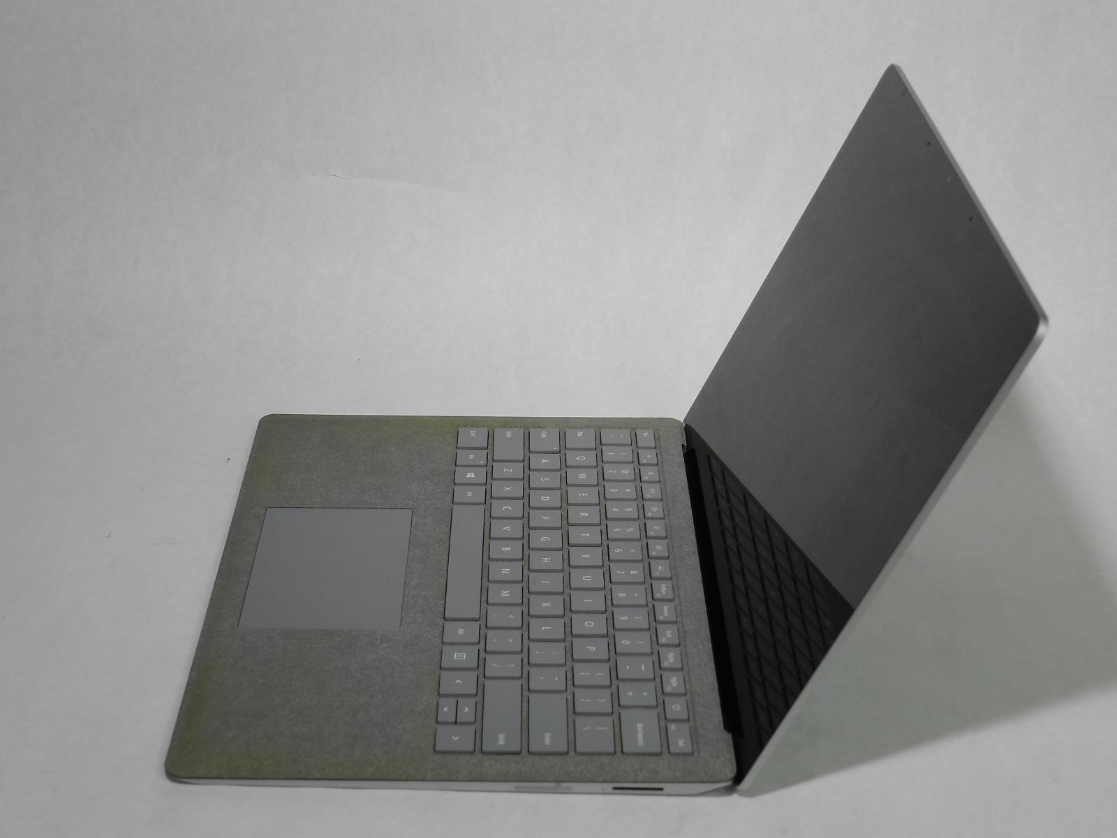MICROSOFT SURFACE LAPTOP 2 | i5-8250U | 128GB SSD | 8GB | BH: 97% | w/ Dock 1