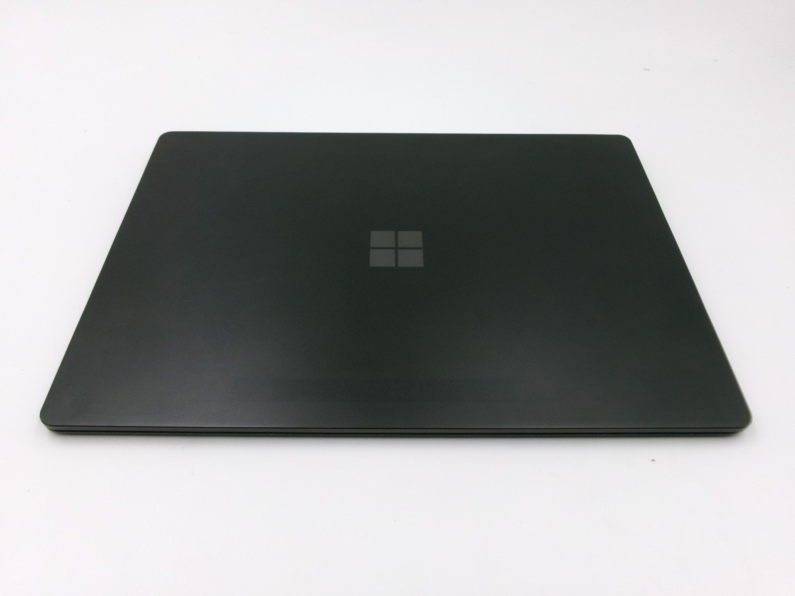 Microsoft 1769 8GB 256GB SSD 8TH i5-8250U CPU @ 1.60GHz W10