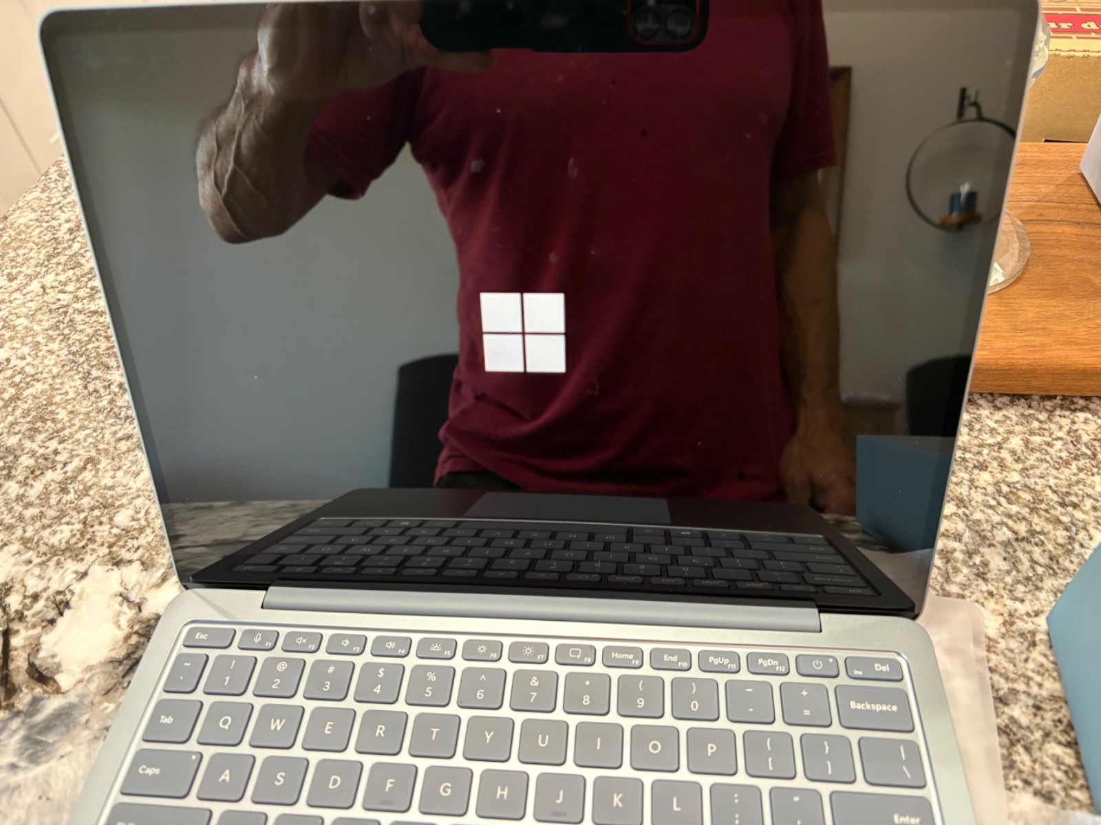 Microsoft 13″ Surface Laptop Snapdragon X Plus 8-Core, 16GB RAM, 512GB, Ocean.