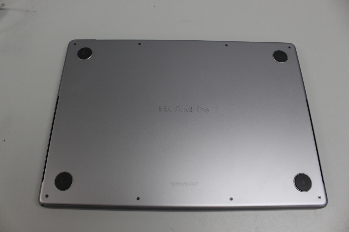 Apple Macbook Pro 14″ (1TB, M2 Pro, 16GB) Laptop Silver (C32042575)