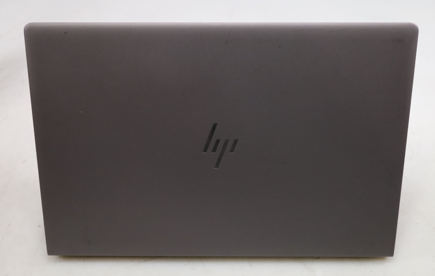 HP ZBook 15U G6 15.6″ Intel i5-8265U 8GB 256GB SSD Radeon Pro WX 3200 No COA OS