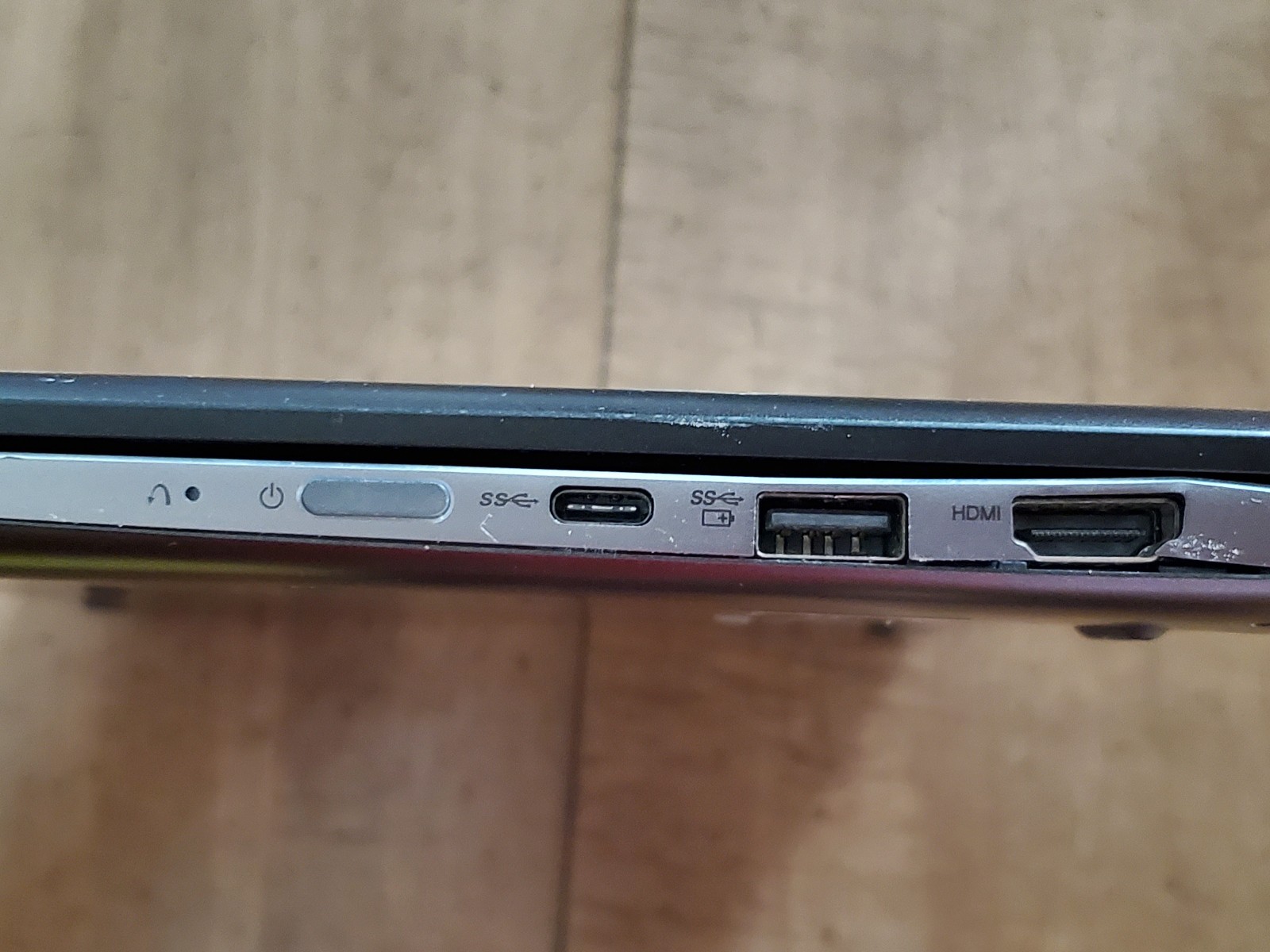 Black Lenovo Thinkpad Flex 6-11 Laptop with charger – parts only