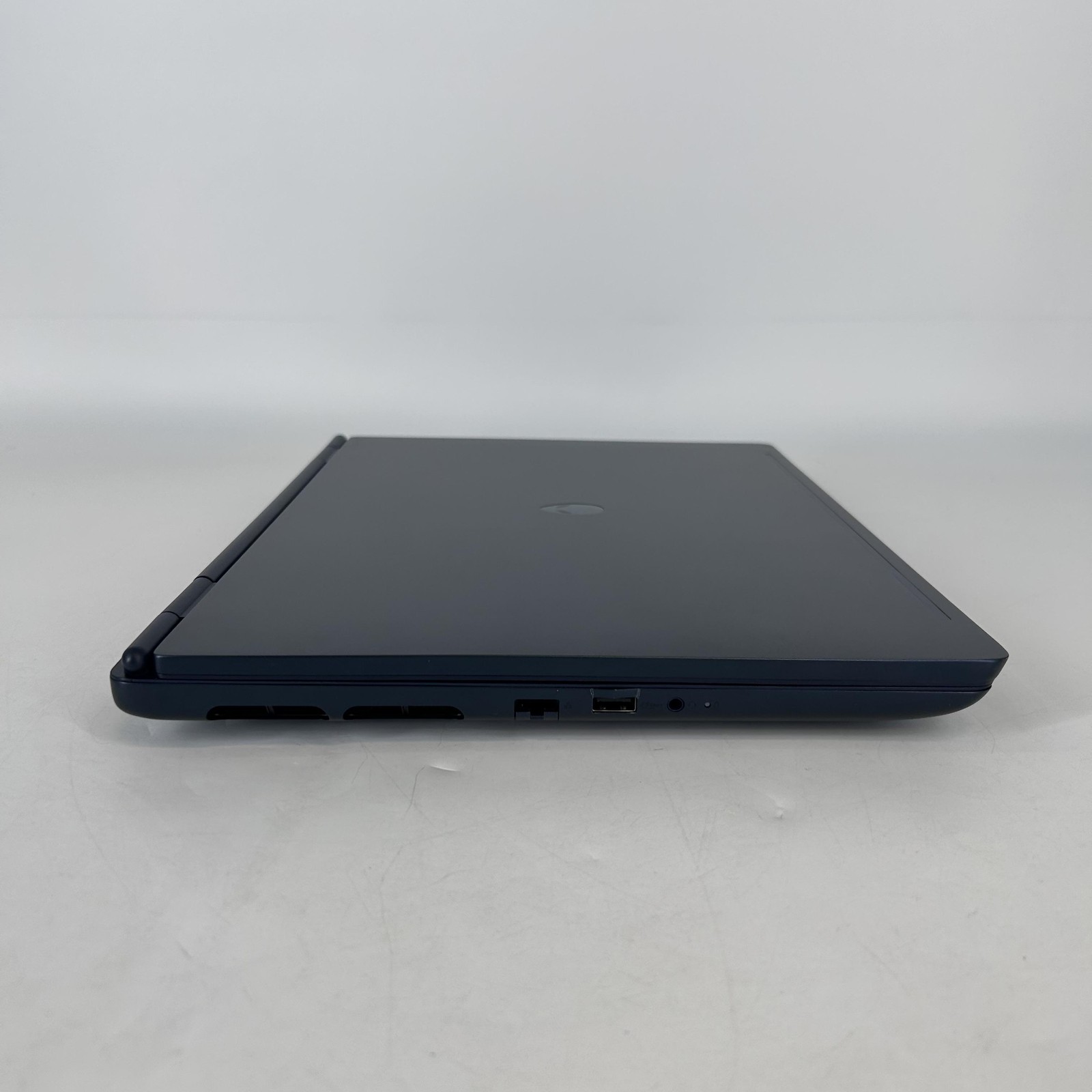 Dell Alienware 16X Aurora 240Hz QHD+ 2.7 GHz Ultra 9 275HX 32GB 2TB SSD RTX 5070