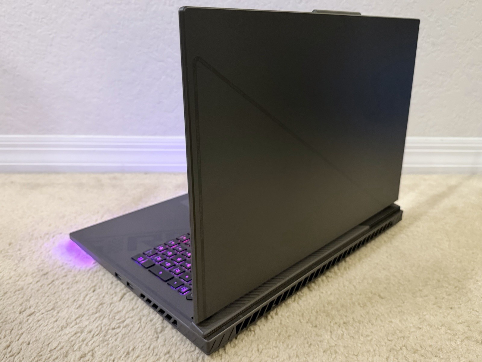 Asus ROG Strix G18 G814 240Hz QHD+ 2.2 GHz i9-13980HX 16GB 1TB SSD RTX 4080
