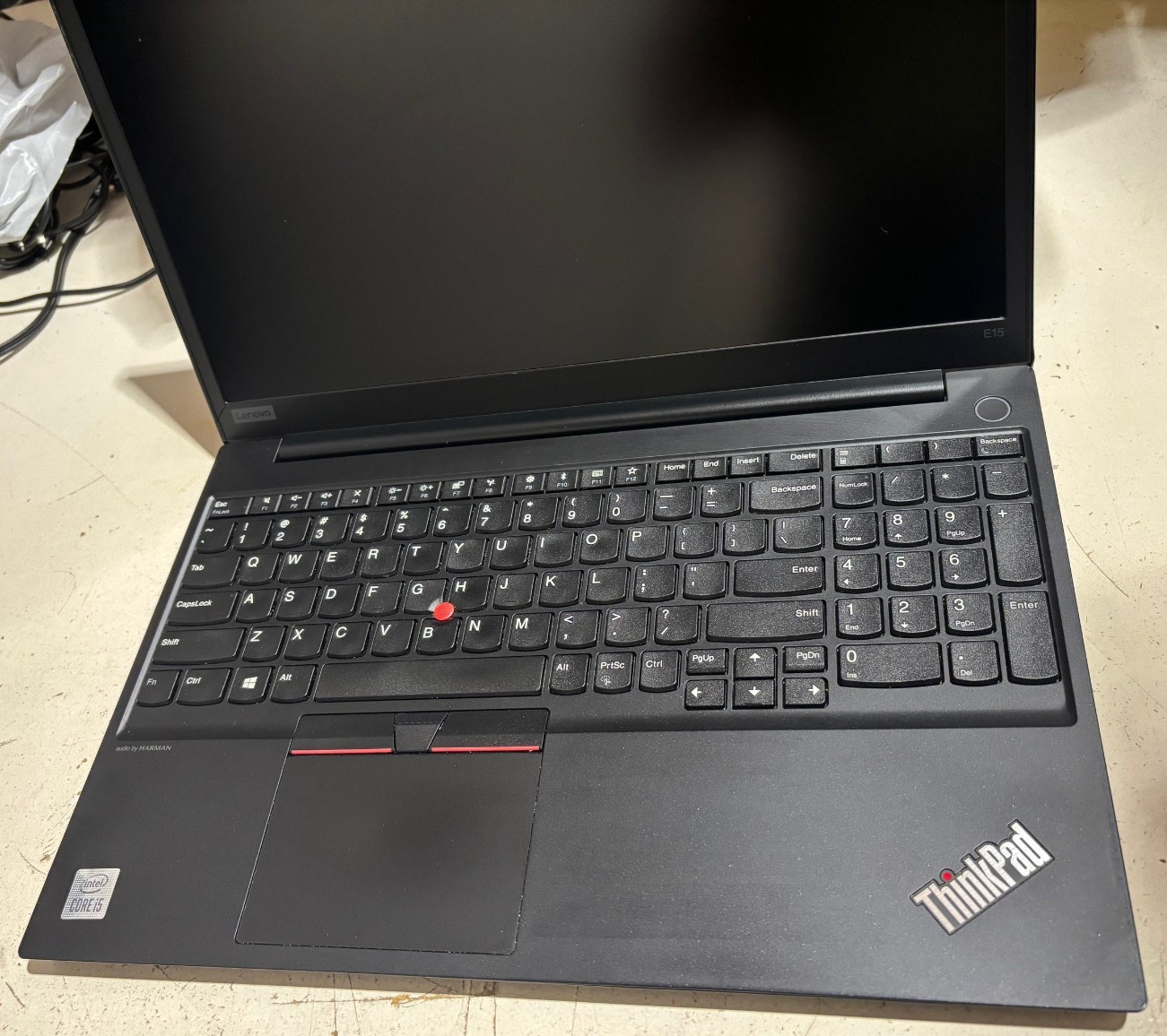 Lenovo ThinkPad E15 15.6″ Intel i5-10210U 8GB DDR4 256GB SSD Windows 11 Pro