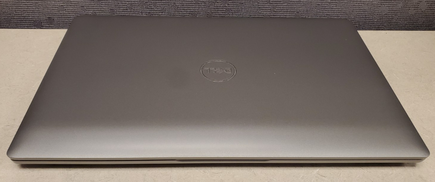 DELL Precision 3480 w/power adapter